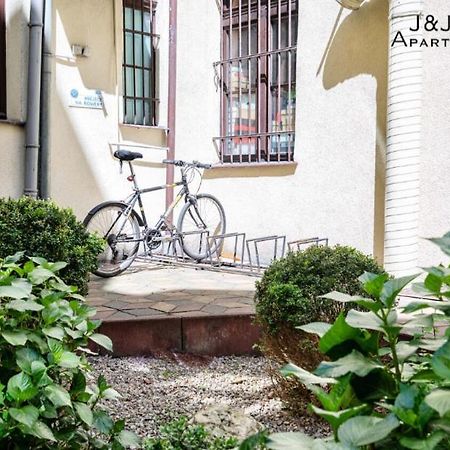 J&J Apartments Szeroka 25 Apartament 1 ทอรูน ภายนอก รูปภาพ