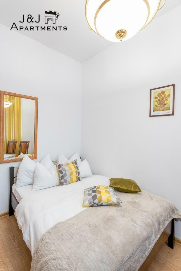 J&J Apartments Szeroka 25 Apartament 1 ทอรูน ภายนอก รูปภาพ